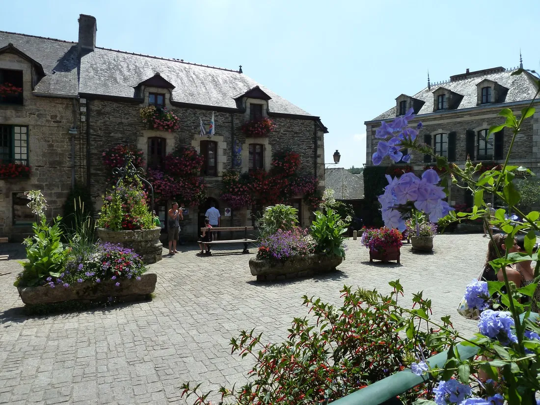 au-gre-des-vents-rochefort-en-terre-jwxmp