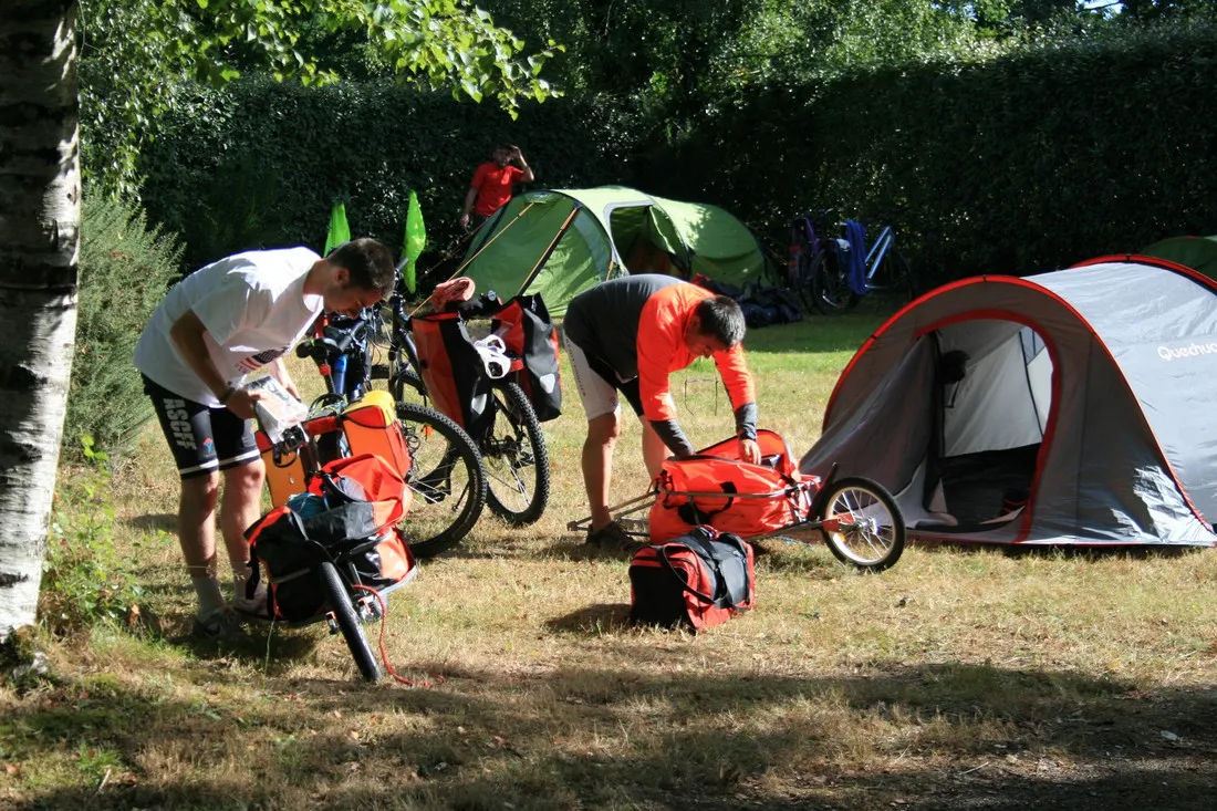 camping-le-point-de-vue-mur-de-bretagne-3h1hg