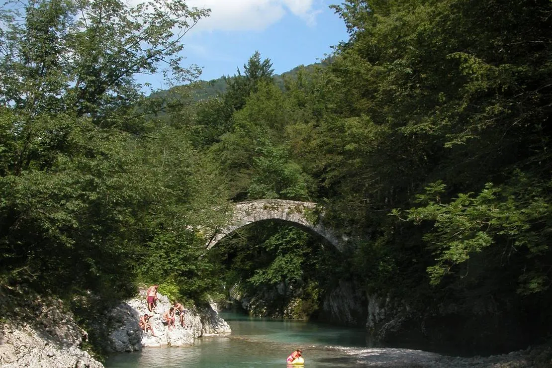camping-nadiza-podbela-breginj-dnouq