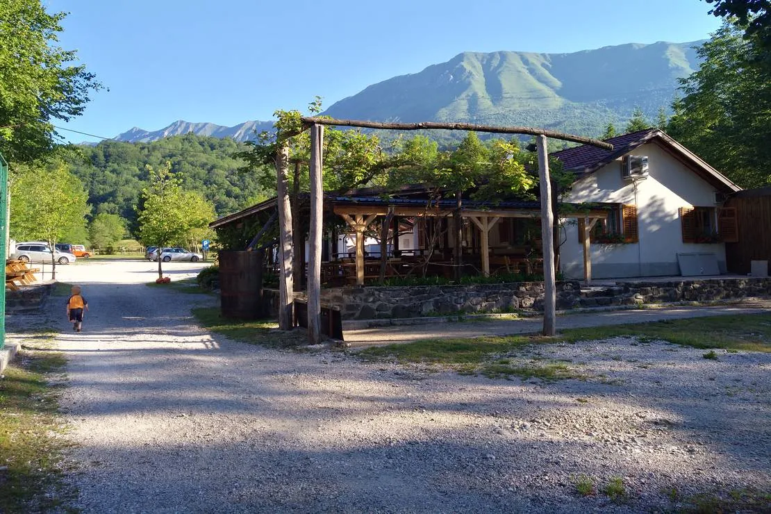 camping-nadiza-podbela-breginj-kzjad
