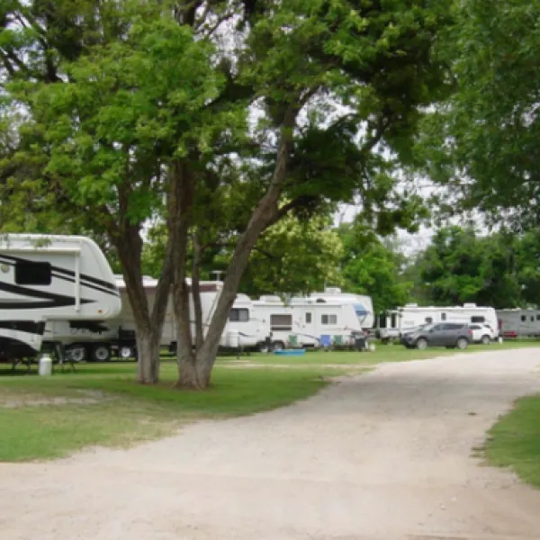 over-yonder-rv-park-olney-bmnxc