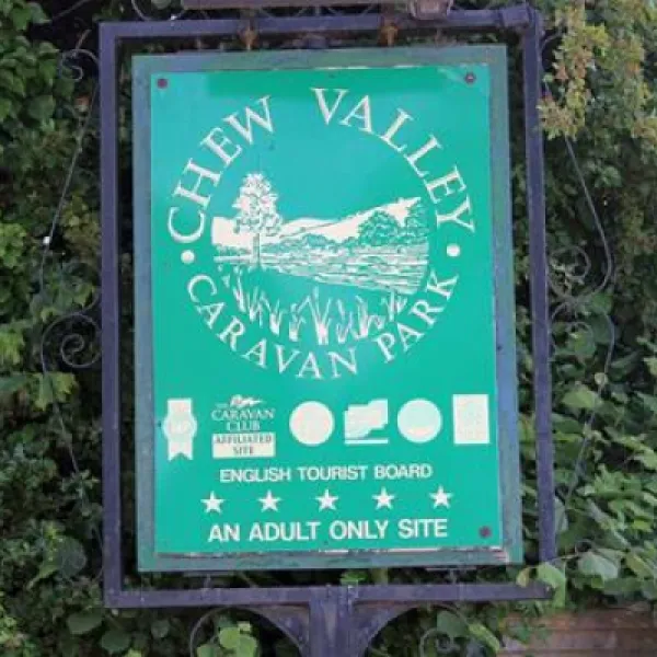 bath-chew-valley-caravan-park-bristol-qwgae