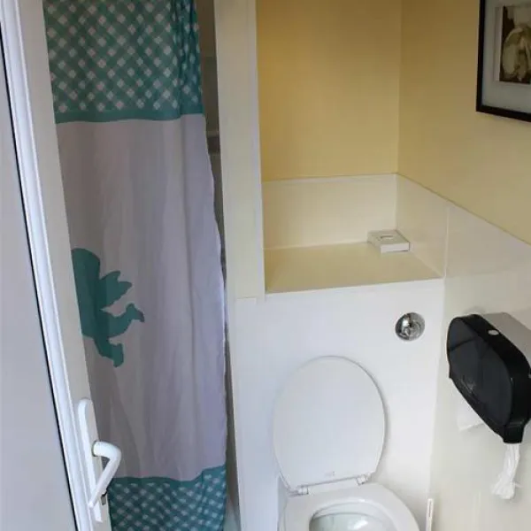 bath-chew-valley-caravan-park-bristol-x5kp2