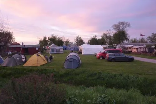campingplatz-liebeslaube-hohenkirchen-fytvg
