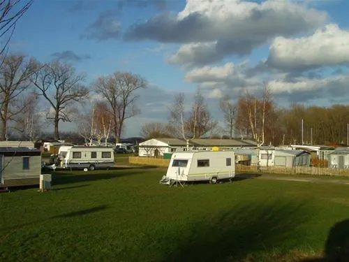 campingplatz-liebeslaube-hohenkirchen-gkjem