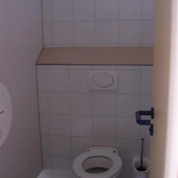 camping-am-schwimmbad-bischofsheim-vhwxr