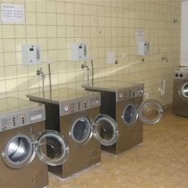camping-am-schwimmbad-bischofsheim-xp9b8