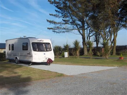 redlands-touring-caravan--camping-park-haverfordwest-5m5xv