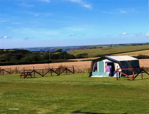 redlands-touring-caravan--camping-park-haverfordwest-fg971