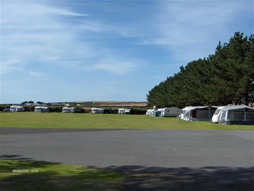 redlands-touring-caravan--camping-park-haverfordwest-ma6uq