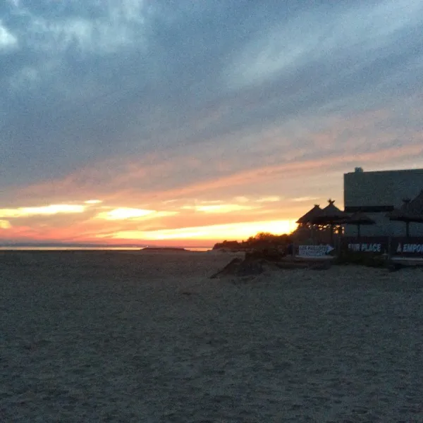 les-sables-dor-glamping-cap-dagde-6n8nq