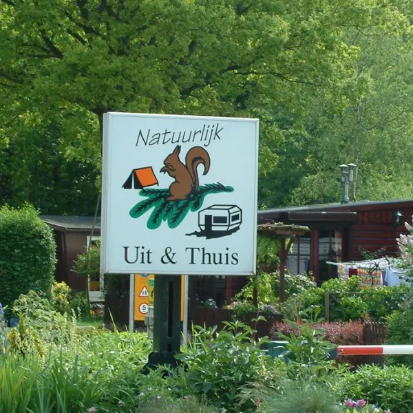 camping-uit-en-thuis-bergen-op-zoom-cn27i
