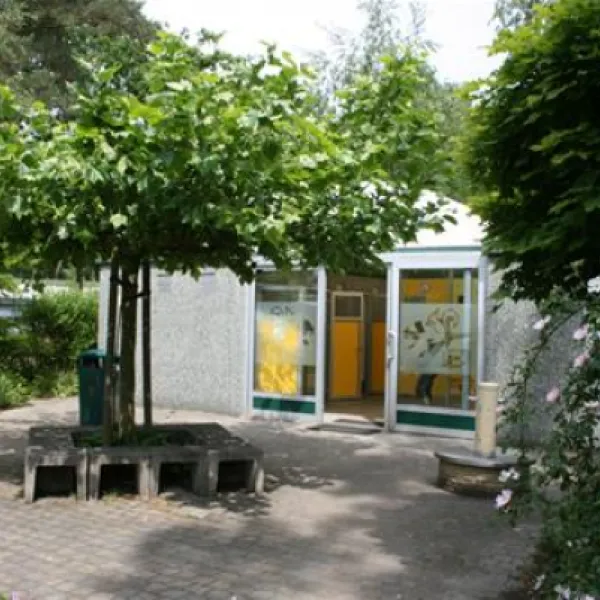 camping-uit-en-thuis-bergen-op-zoom-lhcnj