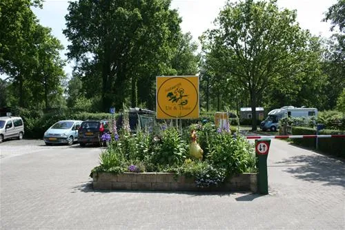camping-uit-en-thuis-bergen-op-zoom-m7vuo