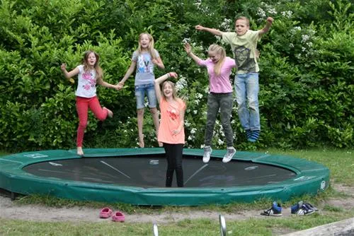 camping-uit-en-thuis-bergen-op-zoom-xhldg