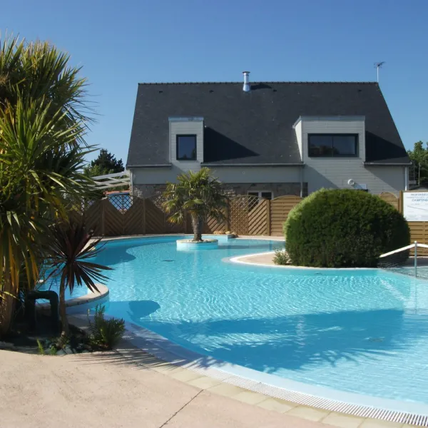 camping-lann-brick-locmariaquer-1to7n