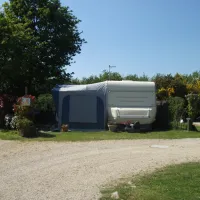 camping-lann-brick-locmariaquer-xzjzn