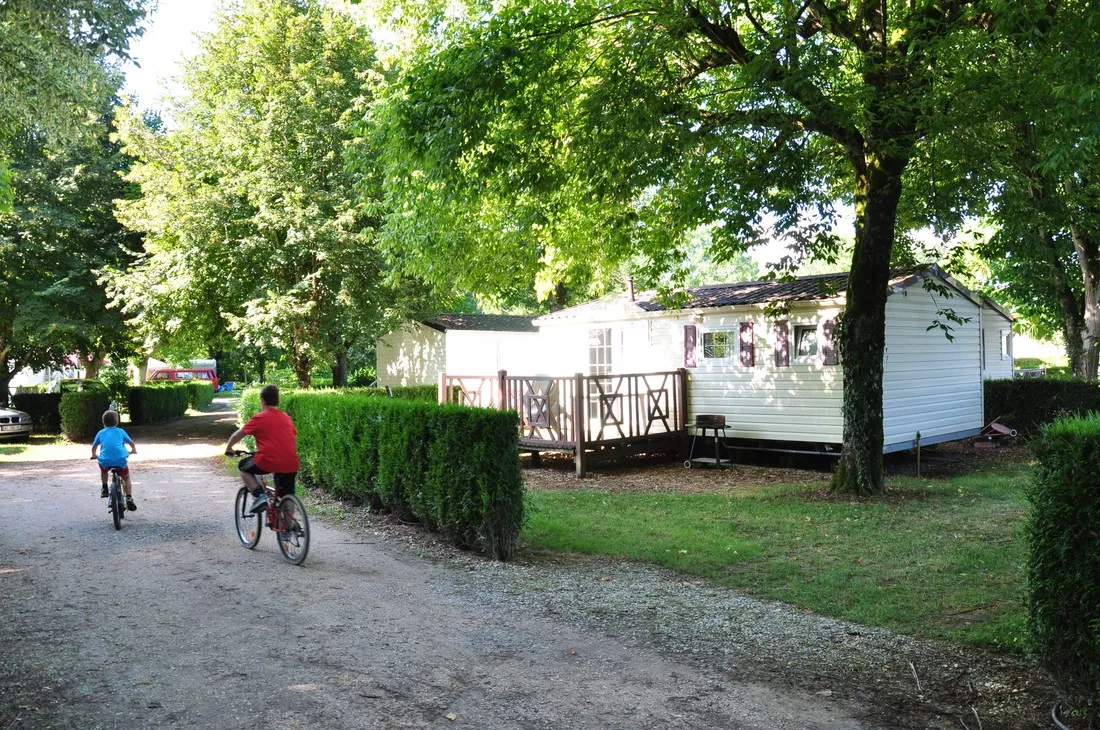 camping-de-la-bourgnatelle-bretenoux-owz9r