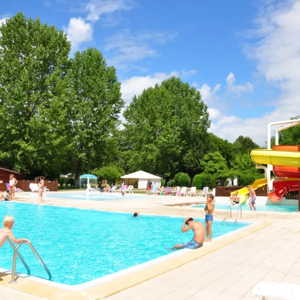 camping-de-la-bourgnatelle-bretenoux-rtdju
