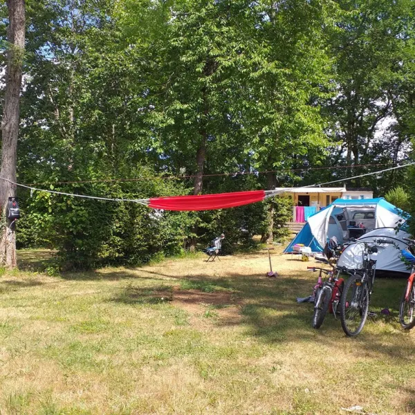 camping-la-fage-la-chapelle-aubareil-7nave