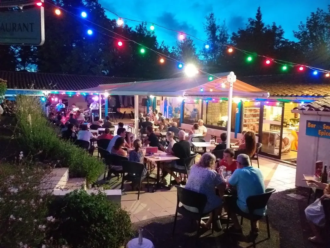 camping-la-fage-la-chapelle-aubareil-zobjt