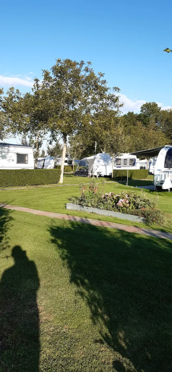 camping-ter-leede-leerdam-fxouw