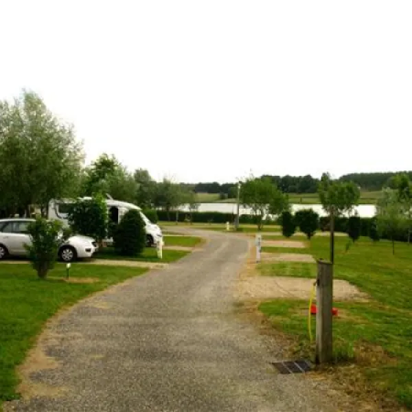 le-domaine-de-louvarel-champagnat-k3jt3
