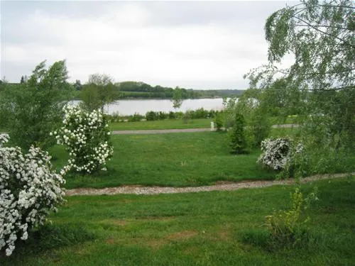 le-domaine-de-louvarel-champagnat-q941n