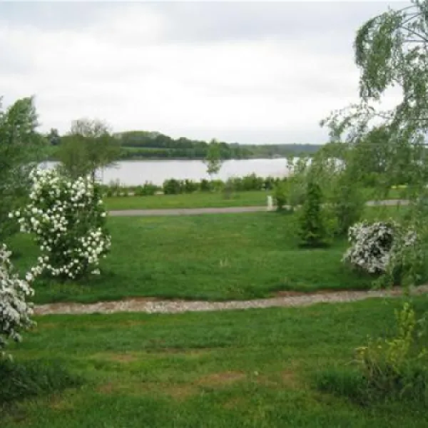 le-domaine-de-louvarel-champagnat-q941n