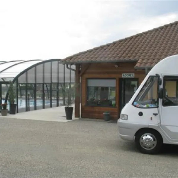 le-domaine-de-louvarel-champagnat-umtya