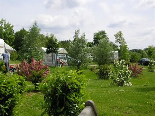 le-domaine-de-louvarel-champagnat-v5w7u
