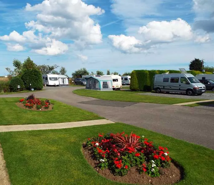 cherry-tree-site-sutton-on-sea-8xhj1