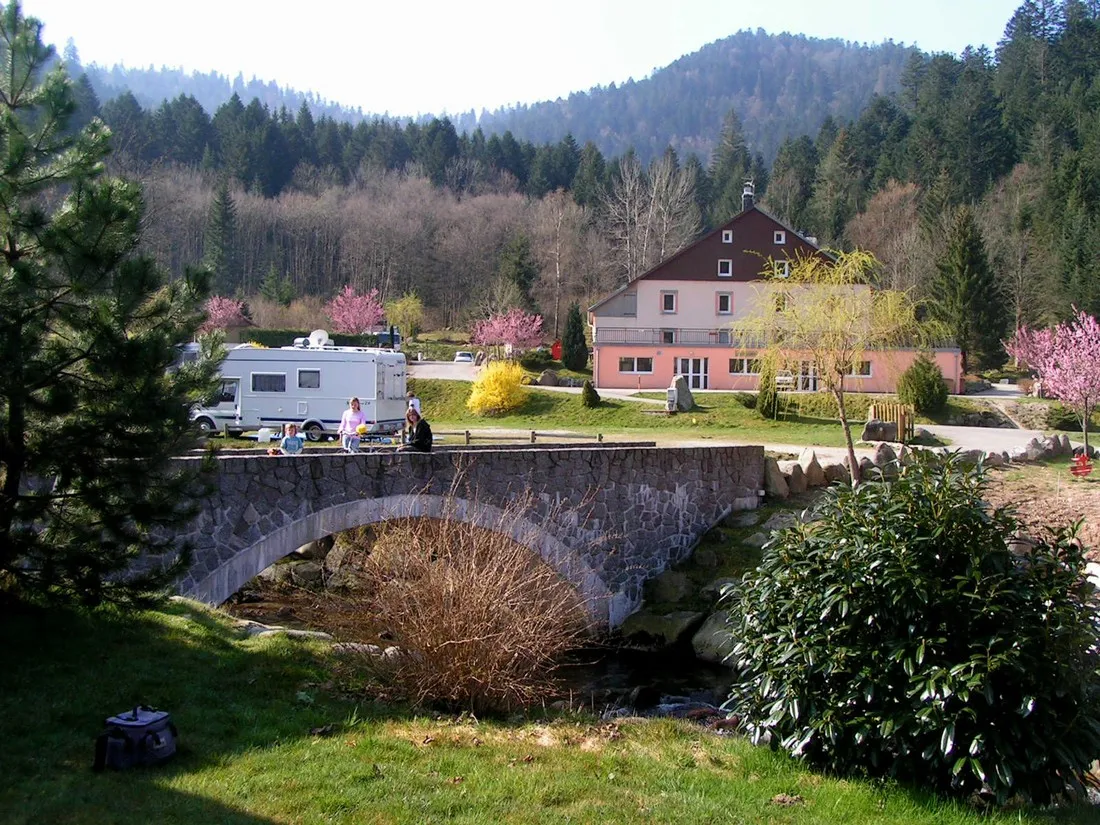 camping-domaine-du-haut-des-bluches-la-bresse-jtivx