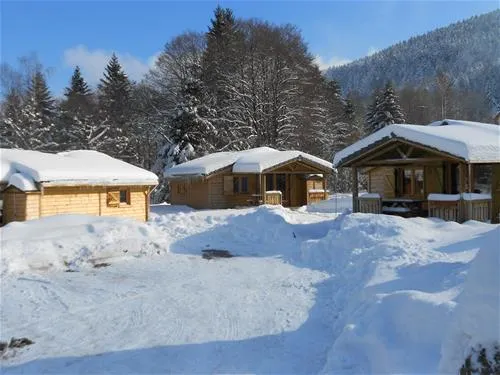 camping-domaine-du-haut-des-bluches-la-bresse-stzmr