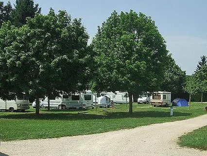 camping-municipal-des-ormes-les-ormes-hquwy