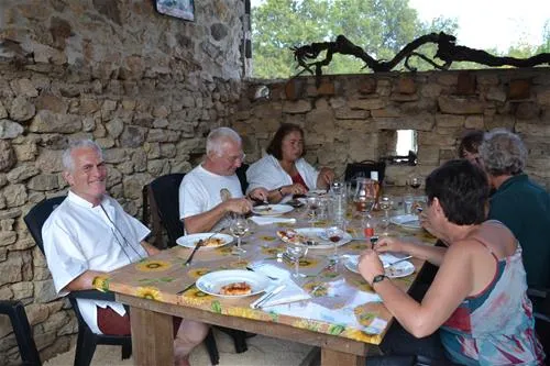 domaine-de-la-velle-montclra-auaew