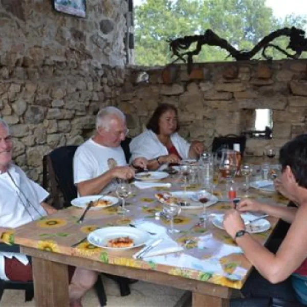 domaine-de-la-velle-montclra-auaew