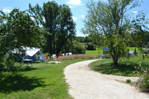 domaine-de-la-velle-montclra-gompj