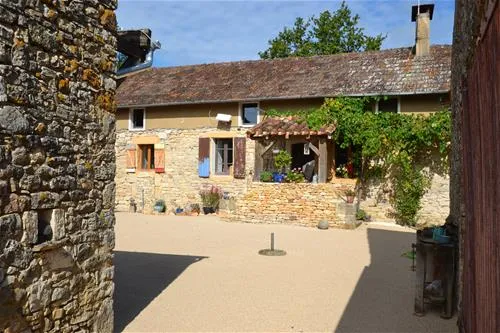 domaine-de-la-velle-montclra-wrtud