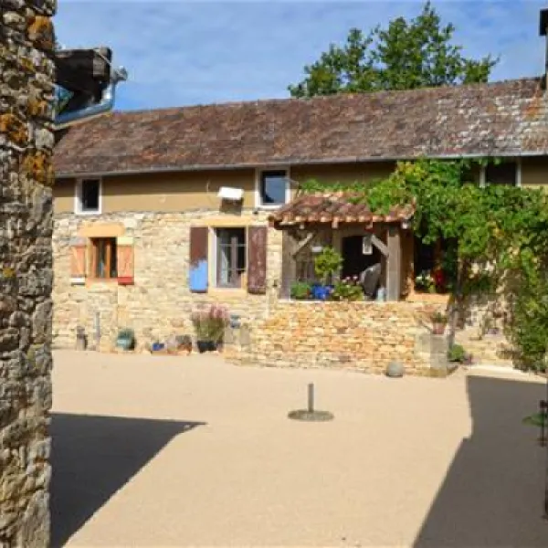 domaine-de-la-velle-montclra-wrtud