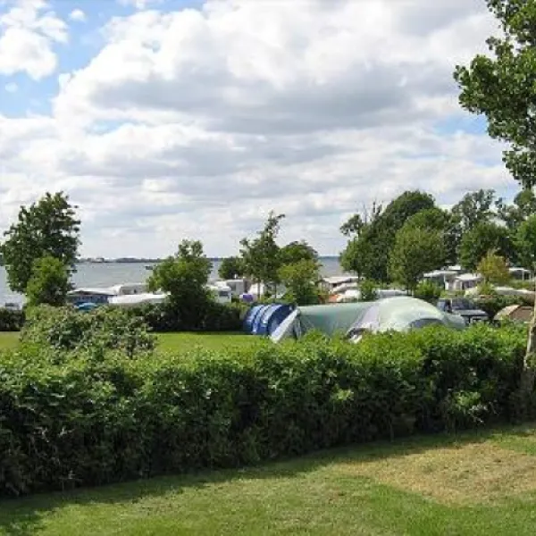 rons-strand-camping-nrre-by-dxomu
