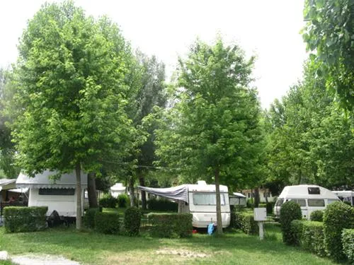 campeggio-cappuccini-peschiera-del-garda-yrxjp