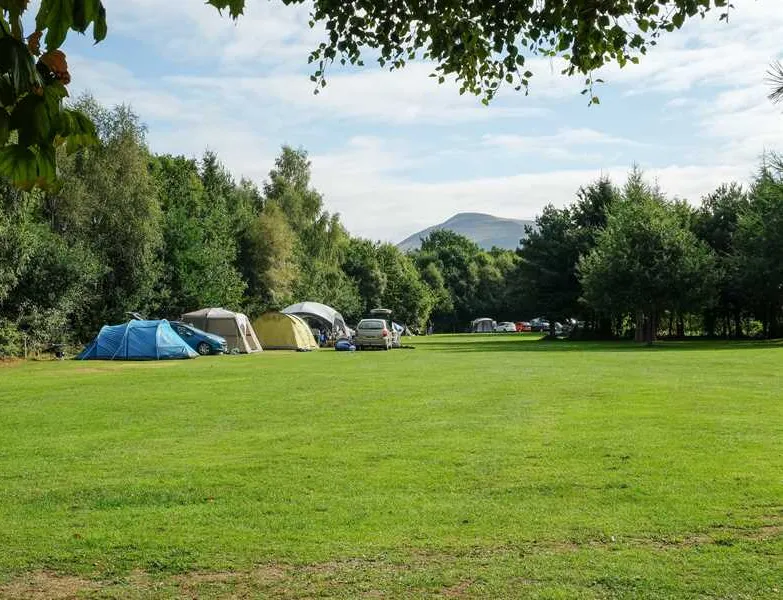 lakeside-c-c-park-llangorse-pjupi