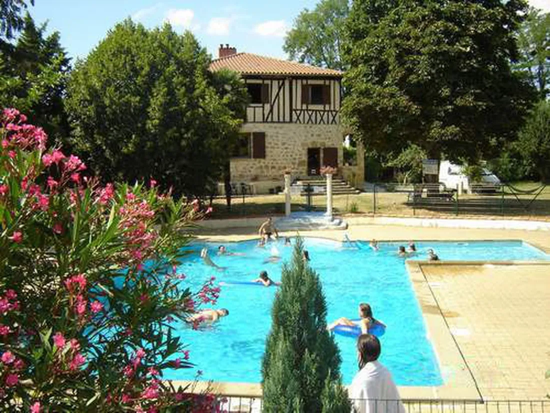 le-domaine-du-castex-aignan-xuem5