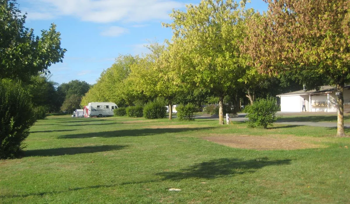 camping-le-logis-du-breuil-st-augustin-sur-mer-lo986