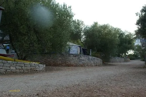 autokamp-denka-lovite-j7vcn