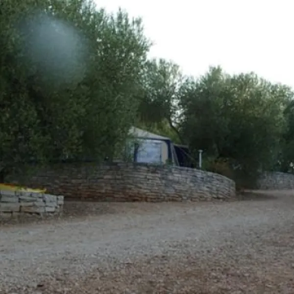 autokamp-denka-lovite-j7vcn