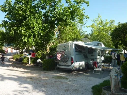 isthmia-beach-camping-isthmia-jy7rn