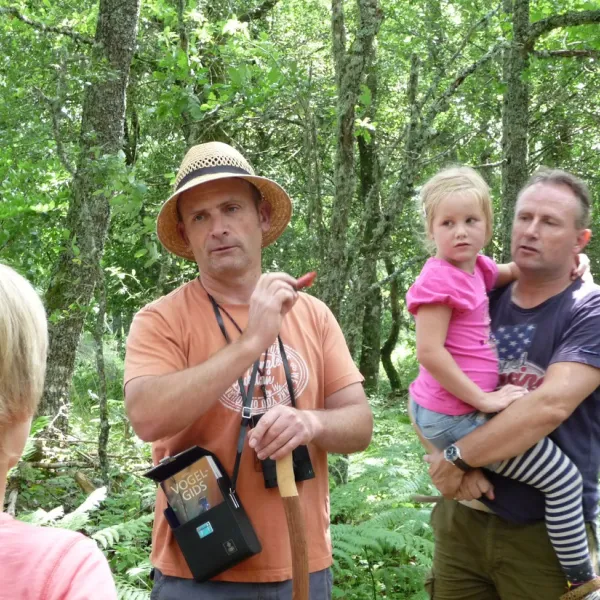 camping-aire-naturelle-domaine-le-peyral-la-salvetat-47brh