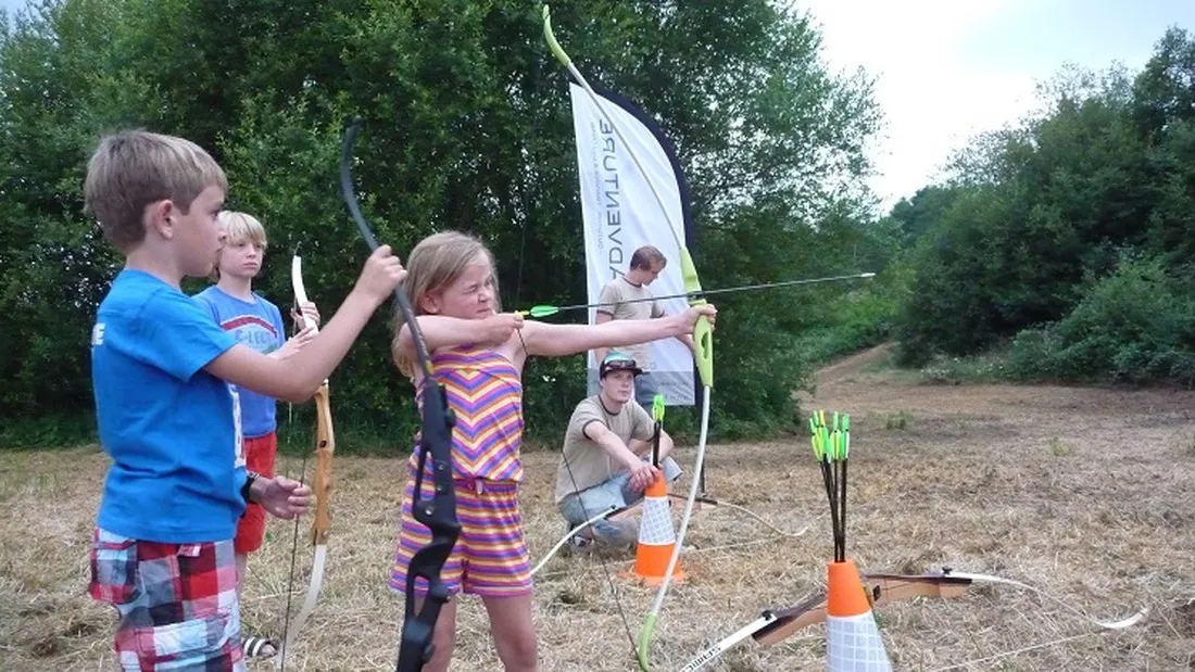 camping-aire-naturelle-domaine-le-peyral-la-salvetat-ltsfz